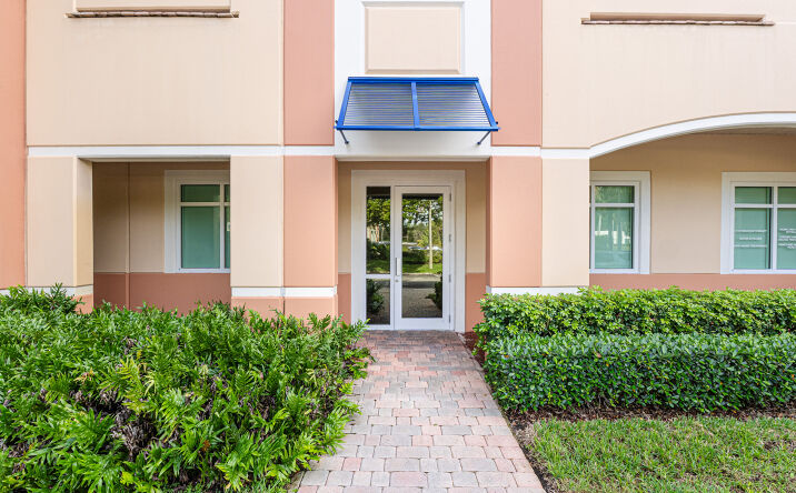 Pictures of Office property located at 601 N Congress Ave, Ste. 401-B, Delray Beach, FL 33445 for lease - image #1