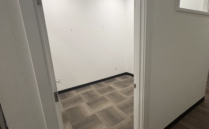 Pictures of Office property located at 5800 Soundview Dr, Gig Harbor, WA 98335 for lease - image #1
