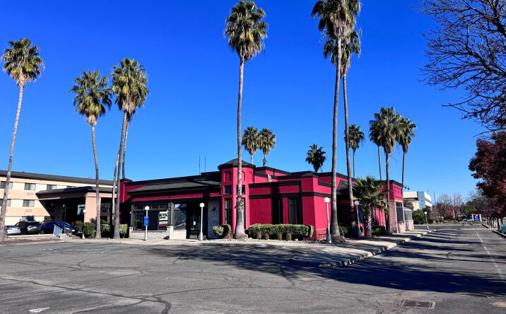 Pictures of Retail property located at 1987 Hilltop Dr, Redding, CA 96002 for lease - image #1