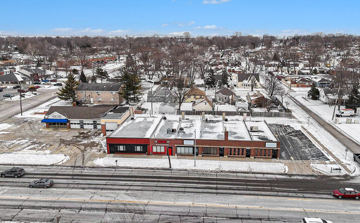 Pictures of Retail, Office property located at 28410 Harper Ave, St. Clair Shores, MI 48081 for lease - image #1