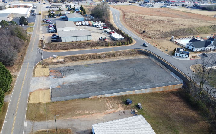 Pictures of Land property located at 201 Giles Dr, Boiling Springs, SC 29316 for lease - image #1