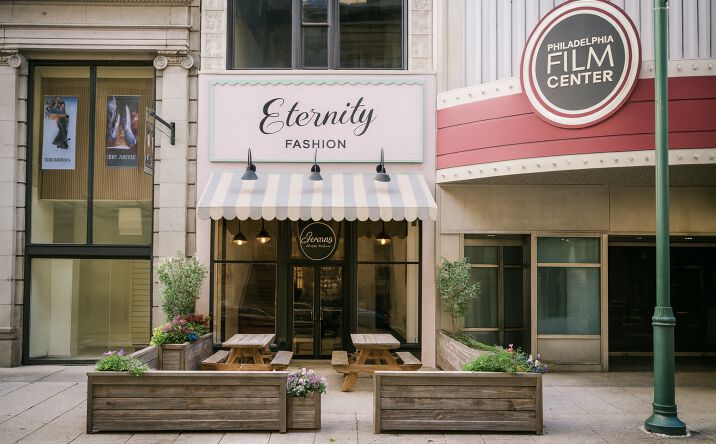 Pictures of Retail, Restaurant property located at 1410 Chestnut St, Philadelphia, PA 19102 for lease - image #1
