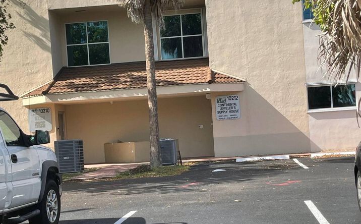 Pictures of Industrial property located at 10212 NW 50th St, Sunrise, FL 33351 for lease - image #1