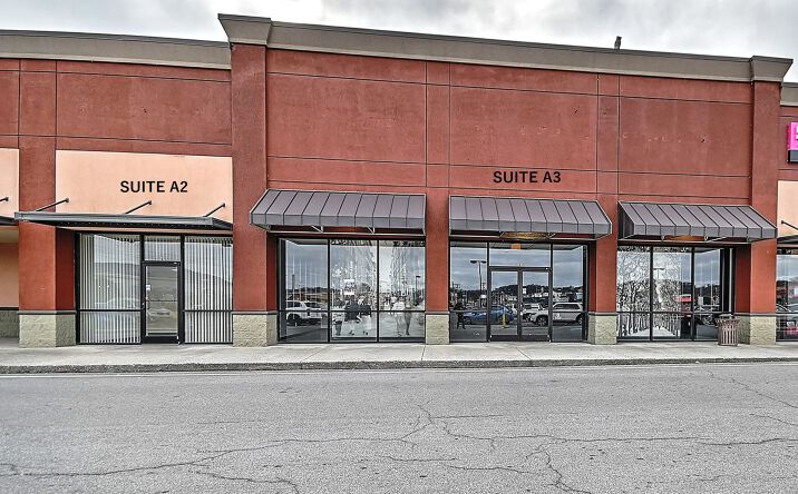 Pictures of Retail property located at 108 Hudson Dr, Elizabethton, TN 37643 for lease - image #1