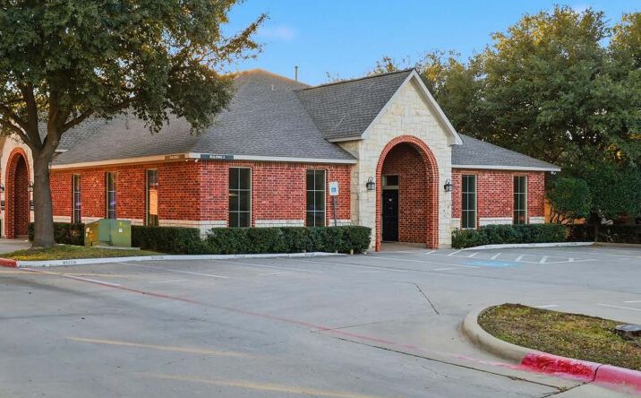 Pictures of Office property located at 105 Kathryn Dr, Lewisville, TX 75067 for lease - image #1