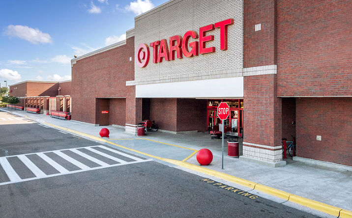 Pictures of Retail property located at 10500 Ulmerton Road, Largo, FL 33771 for lease - image #1