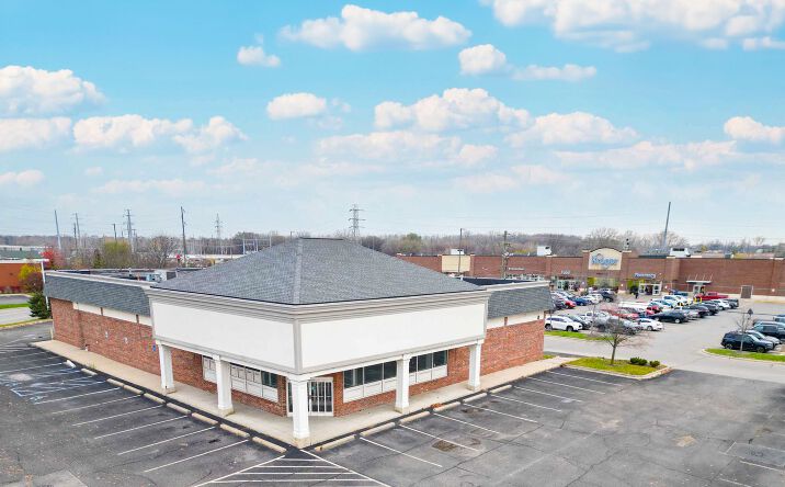 Pictures of Retail property located at 22000 Ecorse Rd, Taylor, MI 48180 for lease - image #1
