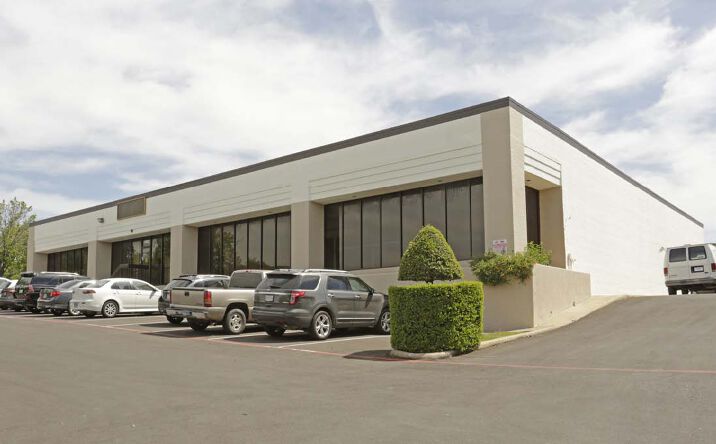 Pictures of Retail, Industrial property located at 2112 Hurd Drive, Irving, TX 75038 for lease - image #1