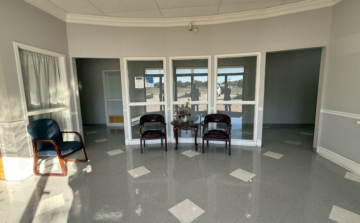 Pictures of Office property located at 702 US-82, Greenwood, MS 38930 for lease - image #1