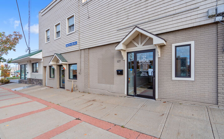 Pictures of Office property located at 127 E 1st St, Oswego, NY 13126 for lease - image #1