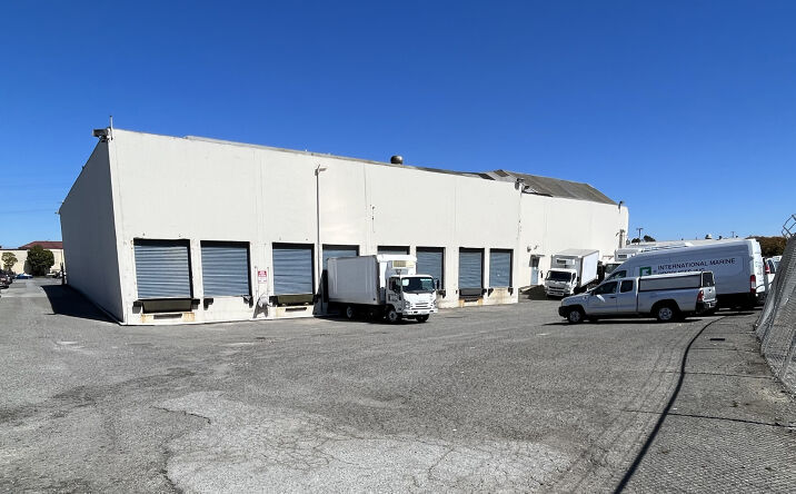 Pictures of Retail, Restaurant property located at 330 Shaw Rd, South San Francisco, CA 94080 for lease - image #1