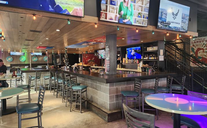 Pictures of Restaurant property located at 4057 Pennsylvania Ave, Kansas City, MO 64111 for lease - image #1