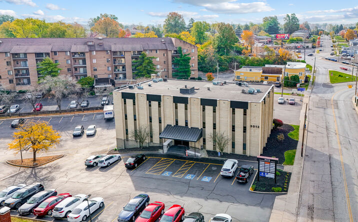 Pictures of Office property located at 3012 Glenmore Ave, Cincinnati, OH 45238 for lease - image #1