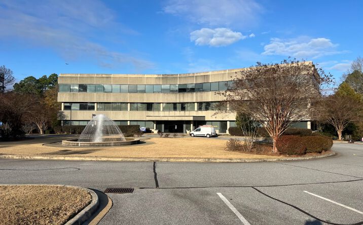Pictures of Office property located at 6003 Veterans Pkwy, Columbus, GA 31909 for lease - image #1