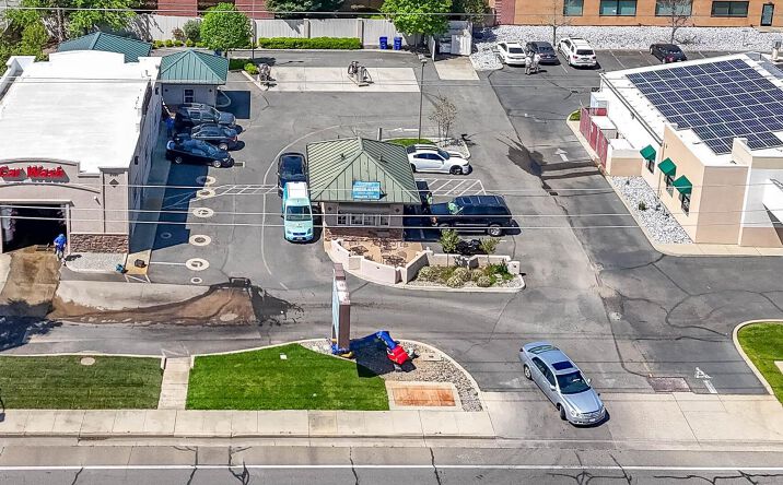 Pictures of Retail, Restaurant, Special Purpose property located at 2180 Churn Crk Rd, Redding, CA 96002 for lease - image #1