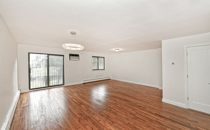 Pictures of Office property located at West End Dr, LITTLE NECK, NY 11362 for lease - image #1