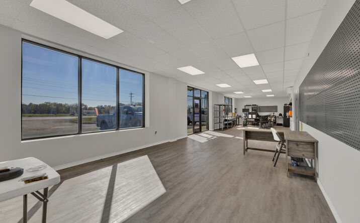 Pictures of Retail, Office, Industrial property located at 3556 FM78, McQueeney, TX 78123 for lease - image #1