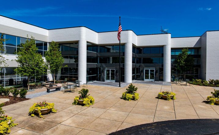 Pictures of Retail, Restaurant property located at 7100 Commerce Way, Brentwood, TN 37027 for lease - image #1