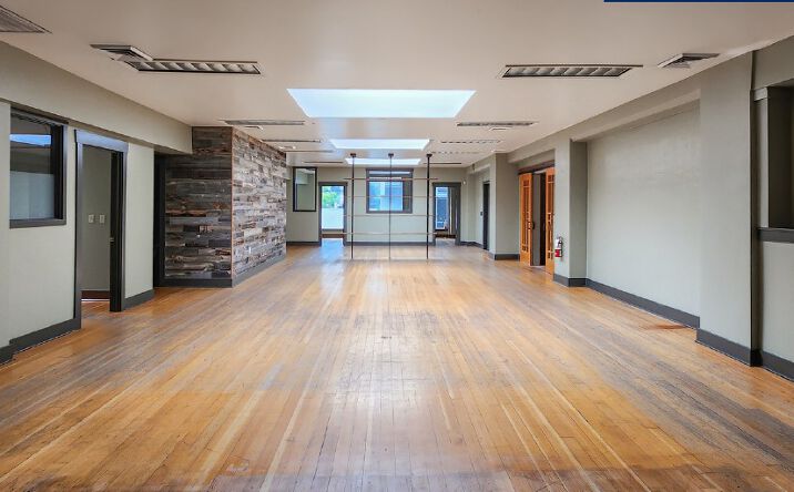 Pictures of Office property located at 2320 2nd Ave, Seattle, WA 98121 for lease - image #1