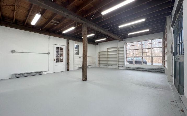 Pictures of Retail property located at 1 Union School Rd, Montgomery, NY 12549 for lease - image #1