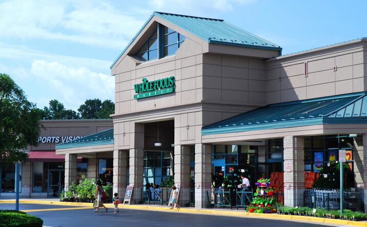 Pictures of Retail, Restaurant property located at 11648 Plaza America Dr, Reston, VA 20190 for lease - image #1