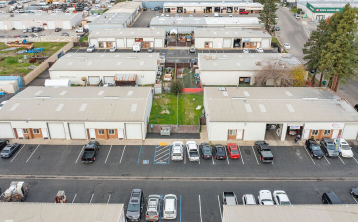 Pictures of Industrial property located at 2695 N Sunnyside Ave, Fresno, CA 93727 for lease - image #1