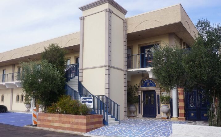 Pictures of Retail, Office property located at 1940 E Camelback Rd, Phoenix, AZ 85016 for lease - image #1