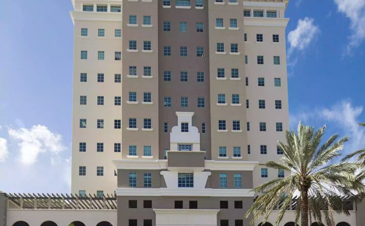 Pictures of Office, Restaurant property located at 355 Alhambra Cir, Coral Gables, FL 33134 for lease - image #1