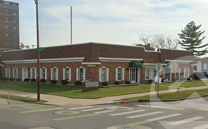 Pictures of Office property located at 1217 Jefferson Ave, Toledo, OH 43604 for lease - image #1