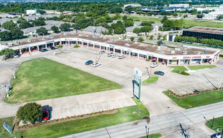 Pictures of Retail property located at 1310 Pin Oak Rd, Katy, TX 77494 for lease - image #1