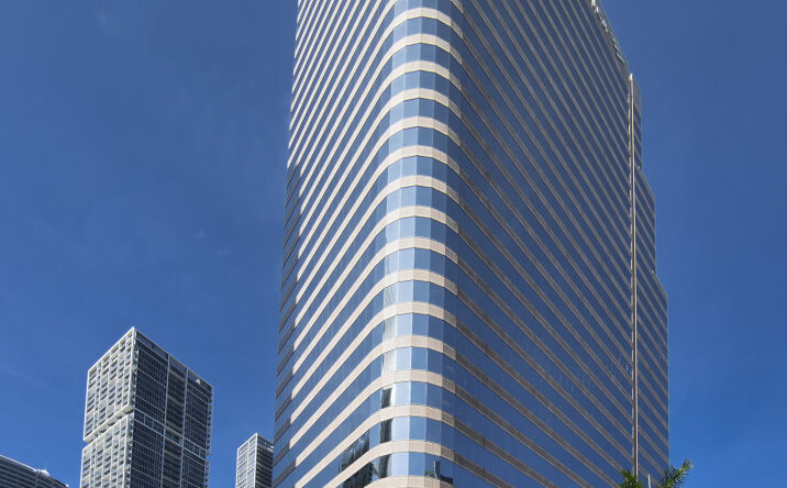 Pictures of Office property located at 701 Brickell Avenue, Miami, FL 33131 for lease - image #1