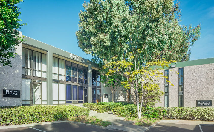 Pictures of Office property located at 729 W 16th St, Costa Mesa, CA 92627 for lease - image #1