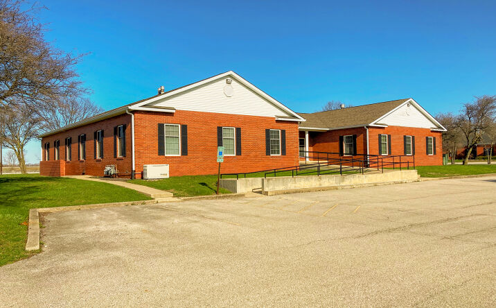 Pictures of Office property located at 5221 S 6th Street Frontage Rd E, Springfield, IL 62712 for lease - image #1