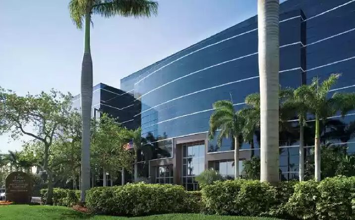 Pictures of Office property located at 7600 Corporate Center Dr - Building 9, Miami, FL 33126 for lease - image #1