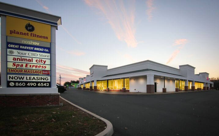 Pictures of Retail property located at 425 Talcottville Rd, Vernon, CT 06066 for lease - image #1