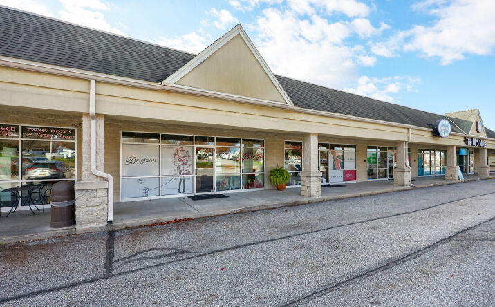 Pictures of Retail property located at 204 St Charles Way, York, PA 17402 for lease - image #1