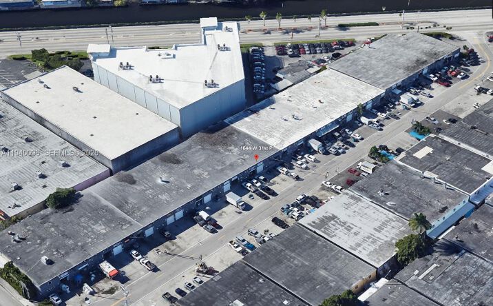 Pictures of Industrial property located at 1644 W 31st Pl, Hialeah, FL 33012 for lease - image #1