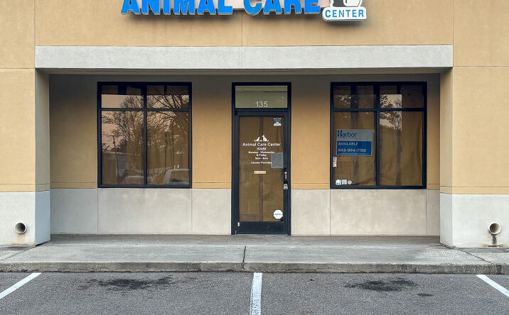 Pictures of Retail property located at 1662 Savannah Highway # 135, Charleston, SC 29407 for lease - image #1