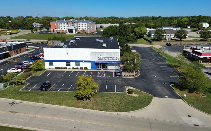 Pictures of Special Purpose, Retail property located at 1455 E W 2nd St, Franklin, OH 45005 for lease - image #1