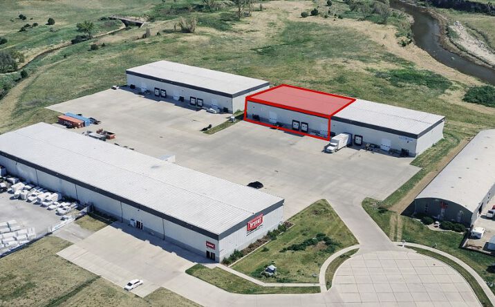 Pictures of Industrial property located at 3340 Ox Bow Cir, Lincoln, NE 68504 for lease - image #1