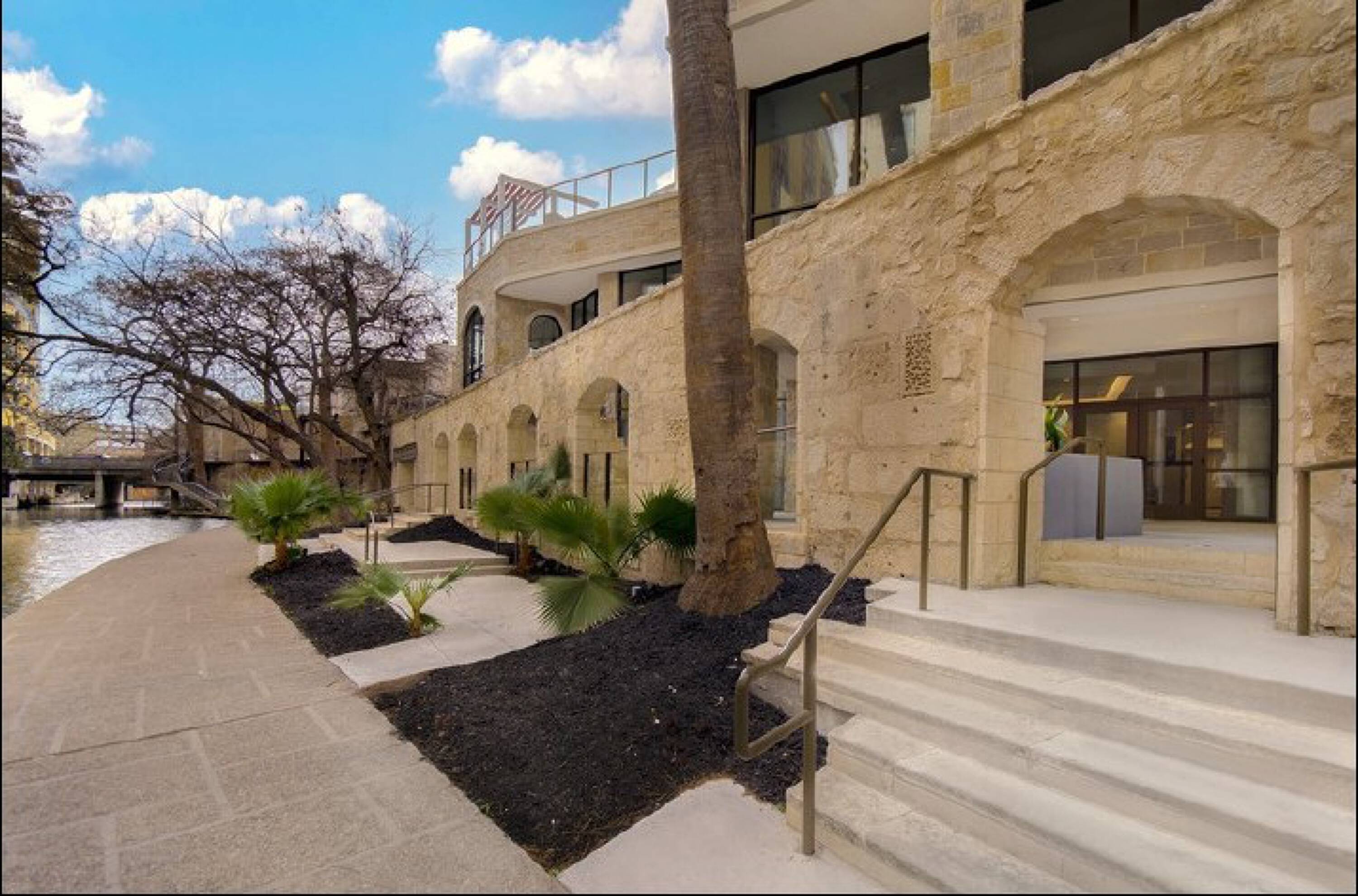 118 Soledad St, San Antonio, TX 78205 | Crexi.com