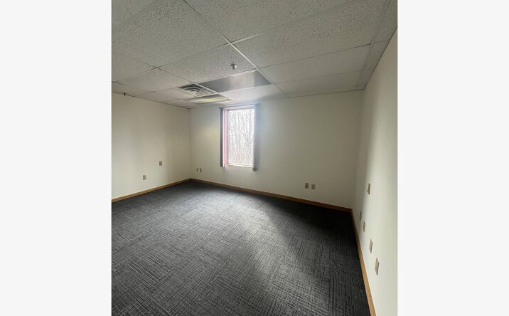 Pictures of Office property located at 86 Lake St, Burlington, VT 05401 for lease - image #1