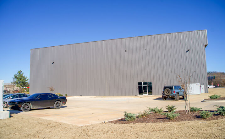 Pictures of Industrial property located at 101 Spacegate Dr NW, Huntsville, AL 35806 for lease - image #1