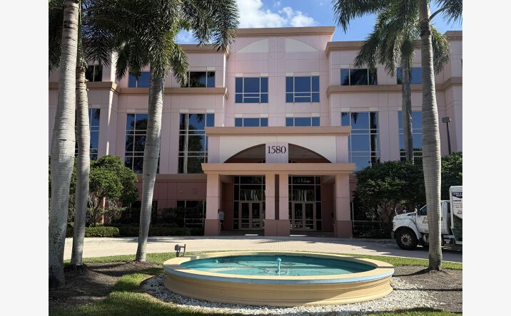 Pictures of Office property located at 1580 Sawgrass Corporate Pkwy, Sunrise, FL 33323 for lease - image #1
