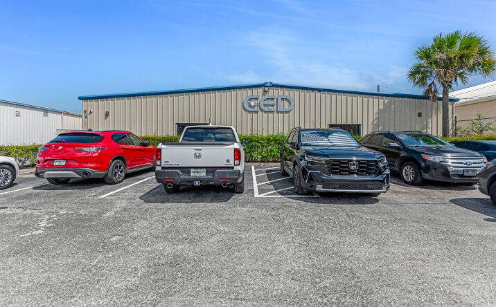 Pictures of Industrial property located at 809 Swift St, Daytona Beach, FL 32114 for lease - image #1