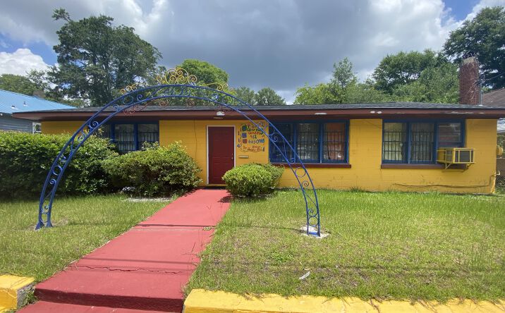 Pictures of Special Purpose, Office property located at 114 W 61st St, Savannah, GA 31405 for lease - image #1