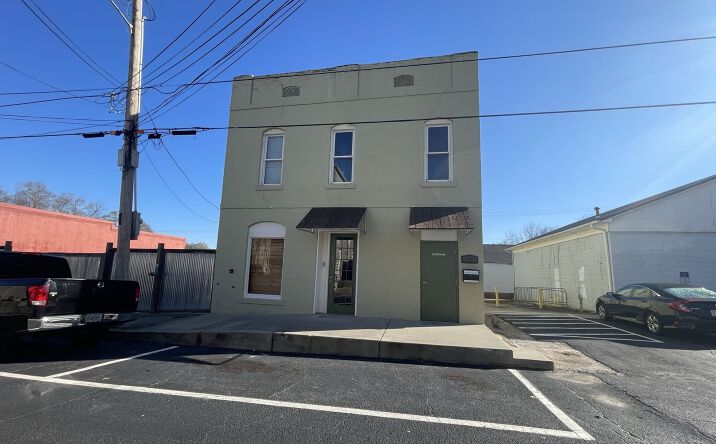 Pictures of Special Purpose, Retail, Office property located at 8 Cherry St, Hampton, GA 30228 for lease - image #1