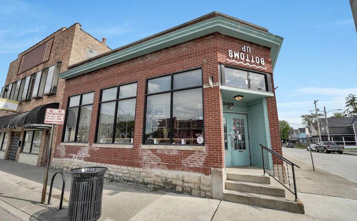 Pictures of Retail, Restaurant, Office property located at 1069 W Broad St, Columbus, OH 43222 for lease - image #1