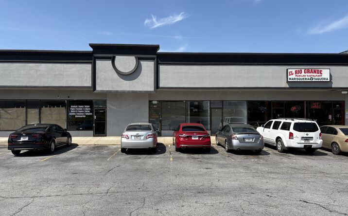 Pictures of Retail, Office, Restaurant property located at 4035 Jonesboro Rd, Forest Park, GA 30297 for lease - image #1