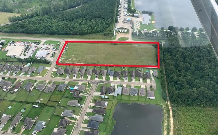 Pictures of Retail property located at 28221 S Frost Rd, Livingston, LA 70754 for lease - image #1